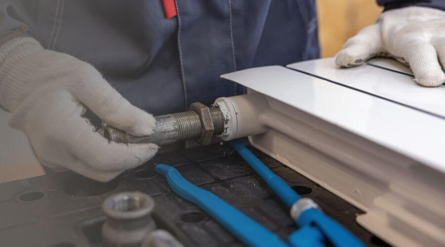 Burst Pipe Repair in Tampa, KS